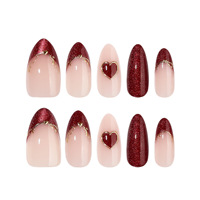 Faux ongles à presser rouge bordeaux pailleté, effet œil de chat, motif cœur français, avec contour en feuille d'or, forme amande nude, pour le Nouvel An et les mariages, ongles éclatants
