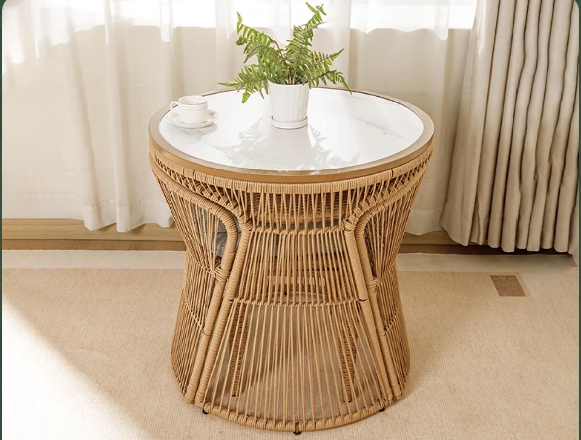 Alice [rock white round table * 1 leisure chair * 2]]