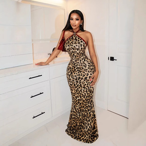 Nuovo Abito <span class=keywords><strong>Lungo</strong></span> Estivo Stile Europeo-Americano con Stampa Leopardata, Scollatura Profonda e Vestibilità Aderente, Audace e Seducente - Product Image 1