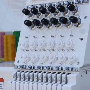ماكينات تطريز محمولة بثلاثة رؤوس ماكينة خياطة تطريز محوسبة تجارية