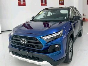 <span class=keywords><strong>Voiture</strong></span> d'<span class=keywords><strong>occasion</strong></span> 2018 pour RAV4, SUV à conduite à gauche, essence/essence, automatique, <span class=keywords><strong>fiable</strong></span>, crossover familial, spacieux, intérieur tissu foncé, panoramique - Product Image 1