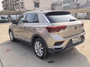 Volkswagen <span class=keywords><strong>T</strong></span>-<span class=keywords><strong>Roc</strong></span> 1.4T 2WD SUV Compatto di Lusso Usato Economico Guida a Sinistra - Product Image 6