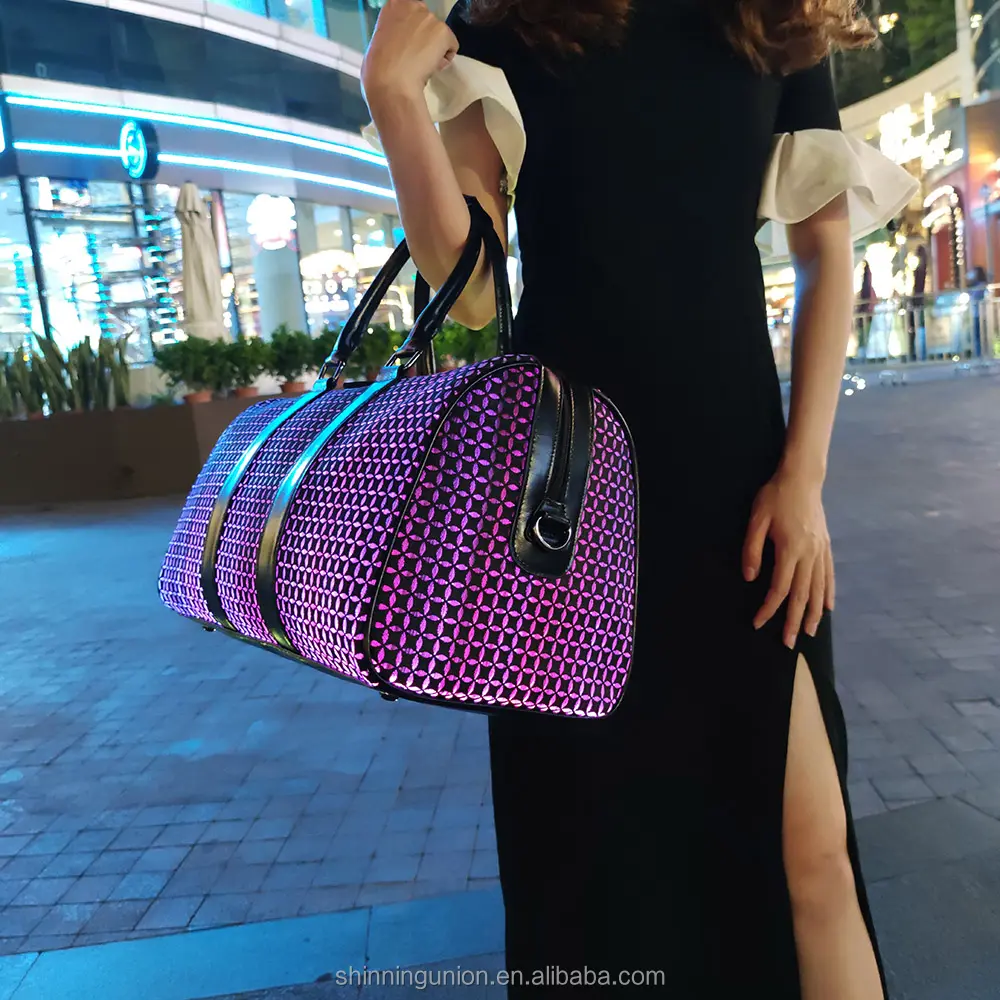 Sac fourre-tout en tissu Jacquard, sangle d'art OEM, sac à bandoulière à LED, sac intelligent géométrique lumineux de luxe pour femmes