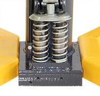Hydraulic Transmission Jack 360 Swivel Wheel Lift 0.6 Ton 2 Stage Dual Spring For Garage And Workshop