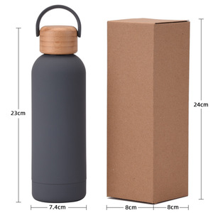 Bouteille d'<span class=keywords><strong>eau</strong></span> isotherme en acier inoxydable 304 avec couvercle en bambou, thermos sous vide, finition mate, idéale pour la salle de sport, le bureau, les activités de plein air, ou comme cadeau. - Product Image 6