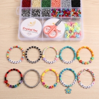 Kit de fabrication de bijoux DIY avec perles de verre, perles lettres en acrylique, cordon élastique et ciseaux pour bracelets d'amitié