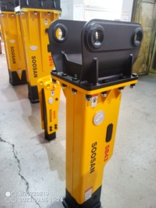 Moteur et moteur hydraulique de type boîte SOOSAN SB43 pour excavatrices de 6 à 9 tonnes, garantie 1 an, emballage en caisse en bois, burin de 75 mm - Product Image 4