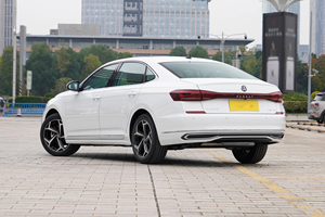 SAIC VW Passat Pro 2.0T 220CV 7DCT Berlina di Medie Dimensioni 2026 - Lunghezza 5.006mm, IQ.Pilot NOA, Touchscreen da 15'', 0-100km/h in 7,4s - Product Image 5