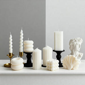 Vela Aromática Geométrica Branca Estilo Nórdico Feita à Mão Atacado Decoração Artística para Casa Estilo Instagram - Product Image 2