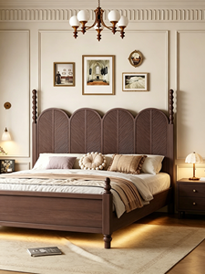 Cadre de lit en bois traditionnel, taille king, tête de lit capitonnée avec design arqué et finition foncée - Product Image 3