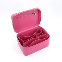 Étui de rangement de maquillage de voyage élégant personnalisé avec poignée, sac de rangement cosmétique en cuir PU de qualité supérieure, étui de toilette en cuir de luxe pour femmes
