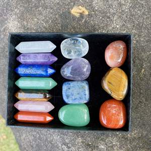 Juego de 14 Piedras de Chakra, Cristales de Energía Positiva, Adornos, Regalos para Mujeres, Meditación de Chakra, Yoga, Reiki, Cristales Curativos - Product Image 4