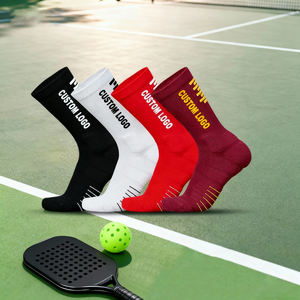 Chaussettes de pickleball mi-mollet personnalisées et respirantes pour hommes et femmes, idéales pour l'extérieur et la gym, adaptées aux quatre saisons - Product Image 1