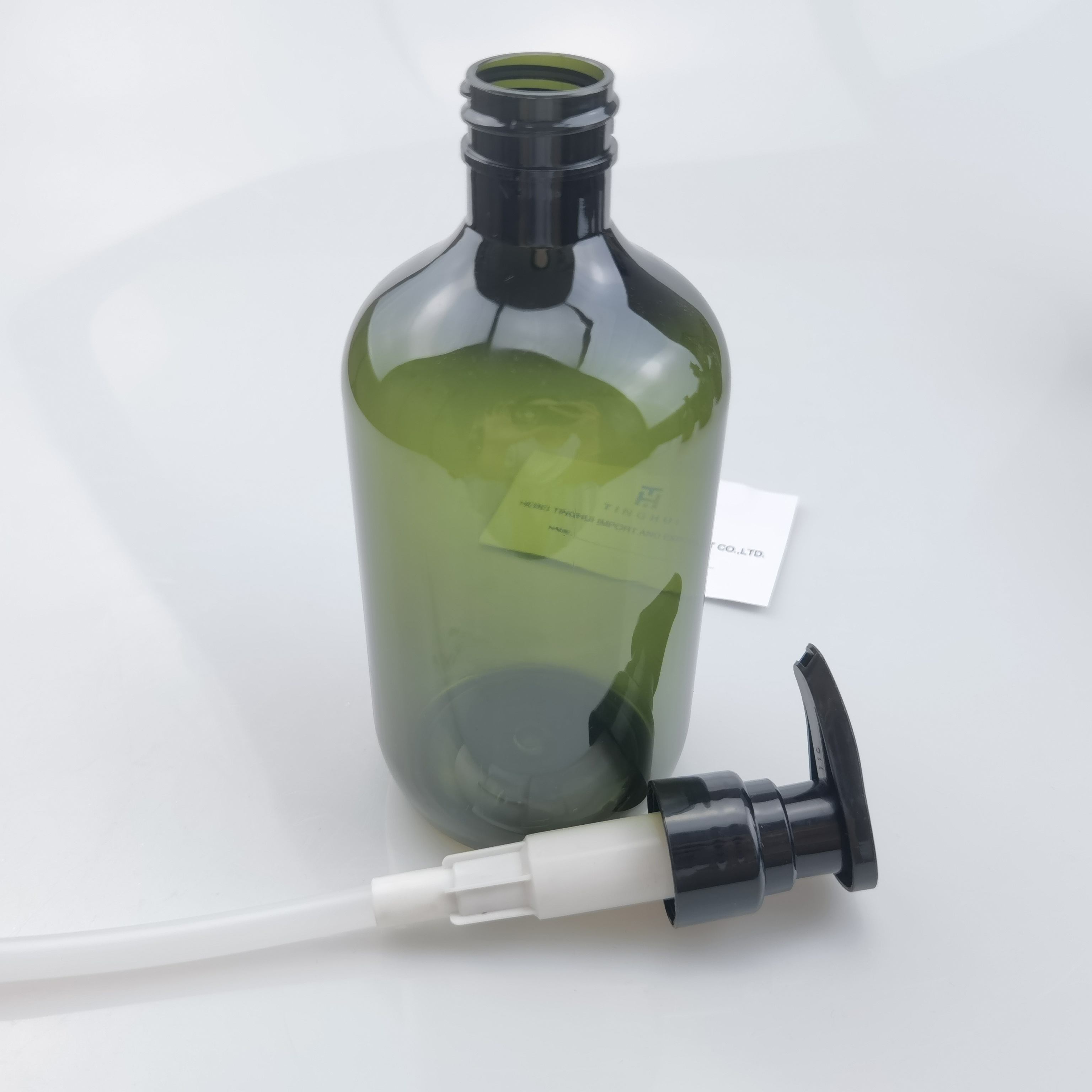 สีเขียว