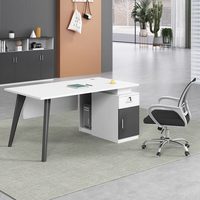 Ensemble bureau et chaise de direction, design simple et moderne pour poste de travail informatique individuel de petite taille