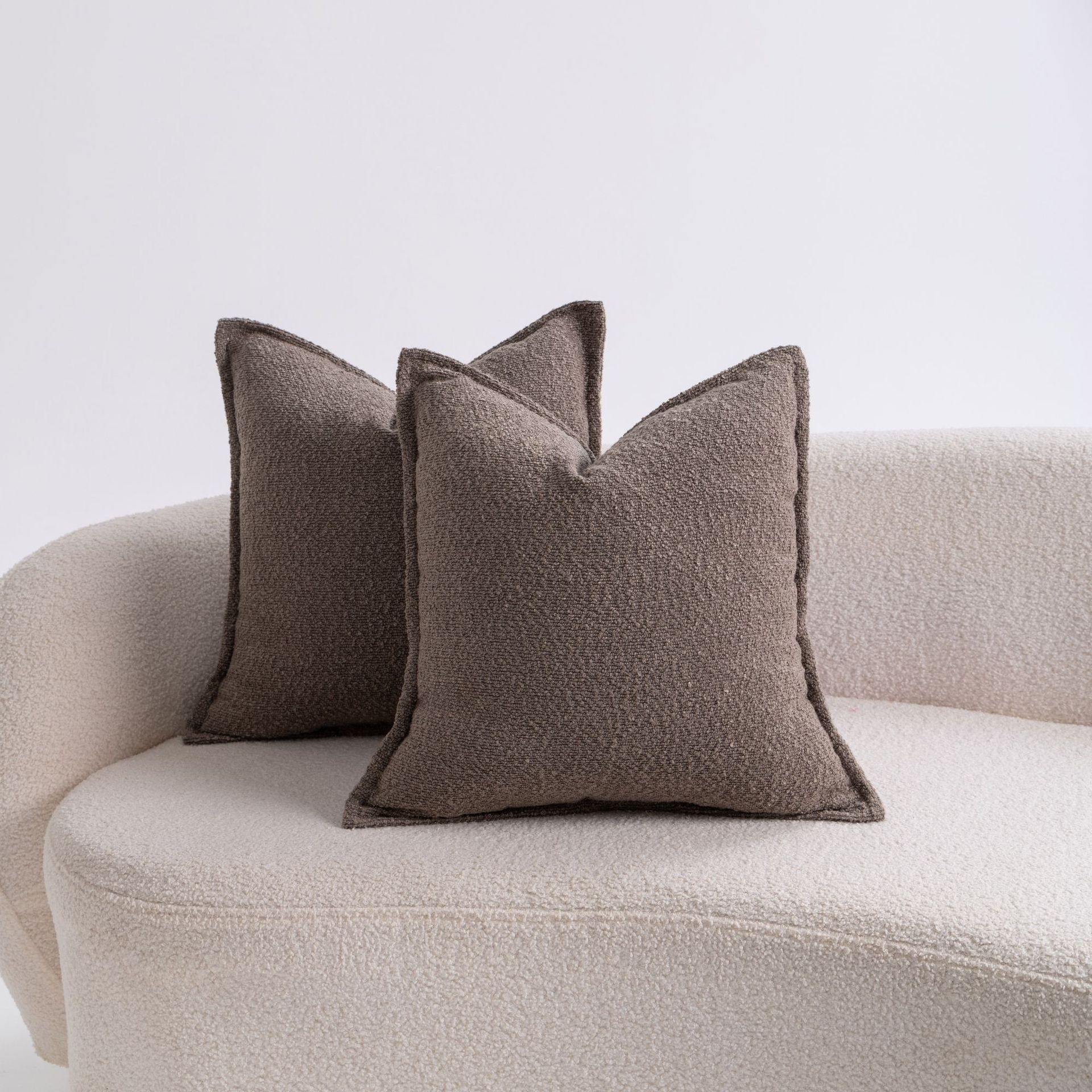 สีน้ำตาล