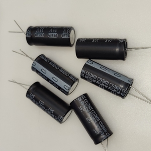 Aluminium Elektrolytische Condensatoren 6800Uf 20% 35V Nxa35vb 6800m 18*40 <span class=keywords><strong>Lo</strong></span> Plug-In D18xl 40Mm Mlcc Filmcondensator - Product Image 4