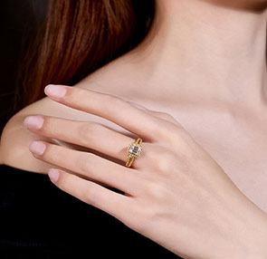 Anillo de Plata de Ley S925 con Moissanita Corte Esmeralda y Pavé Completo, Estilo Europeo de Lujo, Anillo de Compromiso para el Dedo Índice - Product Image 5