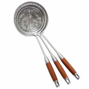 <span class=keywords><strong>Colador</strong></span> de acero inoxidable anti-quemaduras con mango largo de palisandro, cuchara para olla caliente, <span class=keywords><strong>colador</strong></span> para freír, <span class=keywords><strong>colador</strong></span> <span class=keywords><strong>chino</strong></span> grande - Product Image 5