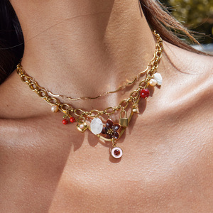 Collier à breloques florales avec perles et pendentifs en forme de cadenas, pour femme, à porter au quotidien - Product Image 2