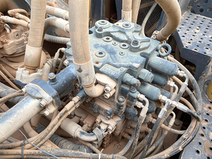 รถขุดเหมือง XCMG รุ่น XE950D อย่างเป็นทางการ น้ำหนัก 93 ตัน รถขุดตีนตะขาบมือสองสำหรับงานเหมือง ราคาขาย - Product Image 4