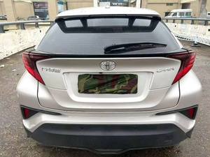 <span class=keywords><strong>Toyota</strong></span> C-HR 2.0L Luxury Edition 2021 d'occasion, SUV compact Pure Lineage, essence, utilisation quotidienne, performances fiables, économique - Product Image 5