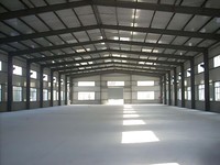 Kit de hangar pour volailles préfabriqué en structure métallique isolée, à énergie solaire durable, pour élevage de bétail