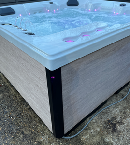 Vasca Idromassaggio Esterna in Acrilico Personalizzabile di Lusso per 6 Persone, Prezzo all'Ingrosso di Fabbrica, MOQ 1 Unità, per Acquirenti Privati - Product Image 3