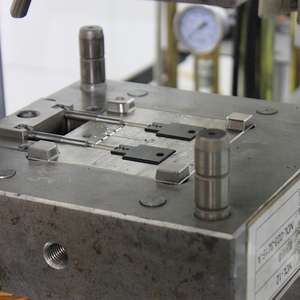 OEM Intelligent <strong>Electronic</strong> Key Hardware Insert Plastic Coated High Temperature Resistant PEEK Vertical Injection Molding - Product Image 5