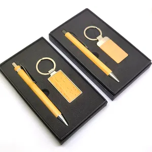ชุดกล่องของขวัญธุรกิจสำหรับผู้หญิงชุดกล่องของขวัญสำหรับผู้บริหารสมุดโน้ตปากกาพวงกุญแจหรูหรา
