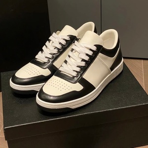 Chaussures de créateur de luxe de haute qualité, chaussures décontractées et de course pour hommes et femmes, baskets de sport personnalisées, chaussures de marche - Product Image 1