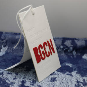 بطاقة ملابس عالية الجودة بتصميم عصري مخصص وشعار ثلاثي الأبعاد لعلامة تجارية فاخرة - Product Image 3