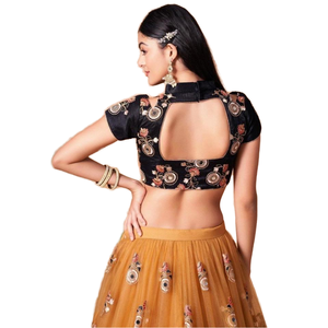 Delightful Gold Mirror Work Vestidos de novia Net Lehenga Choli para novias - Product Image 1