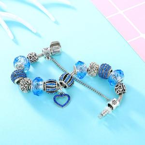 <span class=keywords><strong>Pulsera</strong></span> de Moda Europea Popular con Dijes DIY, Colgante Hueco en Forma de Corazón, Aleación de Zinc con Zirconia Dorada, Bañada en Oro, <span class=keywords><strong>Pulsera</strong></span> de Boda para - Product Image 3