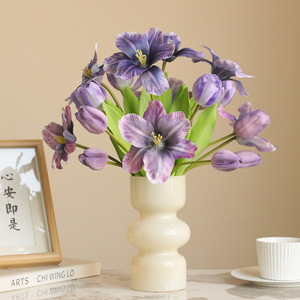 New Style <b>Artificial</b> Tulip High Quality Single <b>Stem</b> Silk <b>Artificial</b> Flowers for Mother's Day New Year & Wedding Decoration - Product Image 3