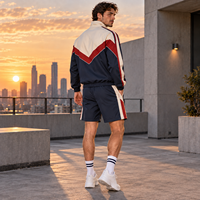 Survêtement rétro personnalisé à blocs de couleur avec fermeture éclair quart de tour pour homme, veste et short tissés avec logo imprimé pour les sorties décontractées quotidiennes
