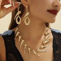 Collier pendentif goutte d'eau en pierre naturelle en forme de cloche, style européen et américain, haut de gamme, pour femme, chaîne tendance