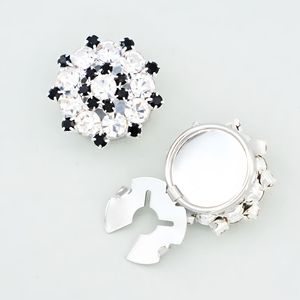 Gemelli di Lusso Leggero Stile Europeo Americano Transfrontaliero, con Cristallo Bianco, Acrilico, Resina Lucite e Strass, da Donna per Abito da Sera - Product Image 4