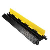 Caoutchouc et plastique bon marché 1, 2 ,3, 4, 5 canaux événement extérieur noir/jaune couvercle de câble robuste câble rampe pont protecteur