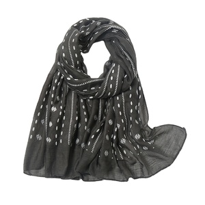 Moda puntos redondos protector solar suave chal nuevo estilo algodón Lino bufanda regalo Hijab chal bufanda para mujer - Product Image 5