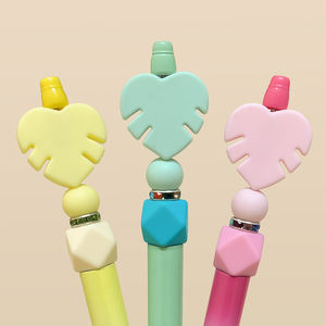 Collar de silicona para bebé con diseño de hoja, cadena para chupete de recién nacido, cuentas DIY, grado alimenticio, no tóxico, 10 colores - Product Image 4