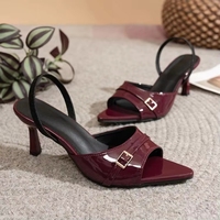 Sandales de soirée à talons hauts en cuir verni bordeaux pour femmes