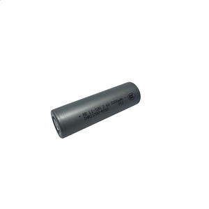 Batterie lithium-ion cylindrique grande capacité 21700 5000mAh 3.7V RS50 avec cathode LiNiMnCoO2, fonctionnant de -40 à 60°C - Product Image 4
