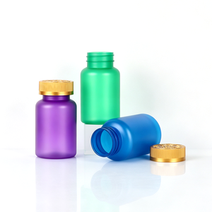 Pot vide personnalisé de 150 ml en PET dépoli coloré pour compléments alimentaires avec bouchon de sécurité anti-enfant doré électroplaqué - Product Image 2