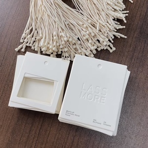 Fabrika toptan özel lüks kıyafet askı etiket kalıp kesim salıncak etiketleri giysiler ve ayakkabı için özel marka kağıt giysi etiketleri - Product Image 6