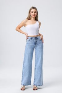 Jean en denim taille haute à jambe large pour femme, coupe ample, longueur intégrale, bleu délavé, style décontracté d'été - Product Image 2