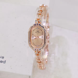 New retro oval women's <b>watch</b>, niche high-end light-sensitive plate bracelet <b>watch</b>, fashionable <b>watch</b>, style. - Product Image 3