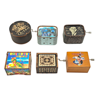 Boîte à musique carrée vintage en bois à manivelle, durée de sonorisation 30 secondes - Cadeau pour anniversaire, occasions romantiques, objet de collection, décoration intérieure
