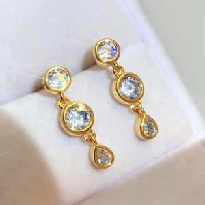 Ensemble de bijoux en gros tendance plaqué or 18 carats avec zircon scintillant, collier ras-du-cou délicat et boucles d'oreilles pour femme - Product Image 5