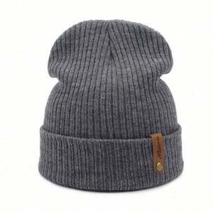 Gorros Cálidos de Invierno para Hombre y Mujer, Gorro de Esquí Tejido con Bordado 3D Personalizado, Gorro Común - Product Image 1